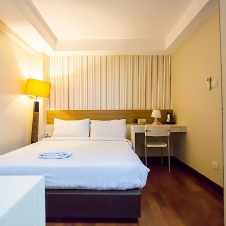 Snooze Hotel Thonglor Bangkok Exteriör bild