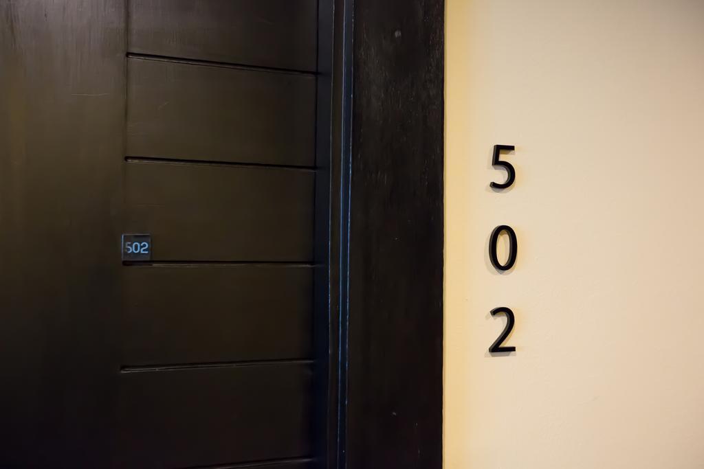 Snooze Hotel Thonglor Bangkok Exteriör bild