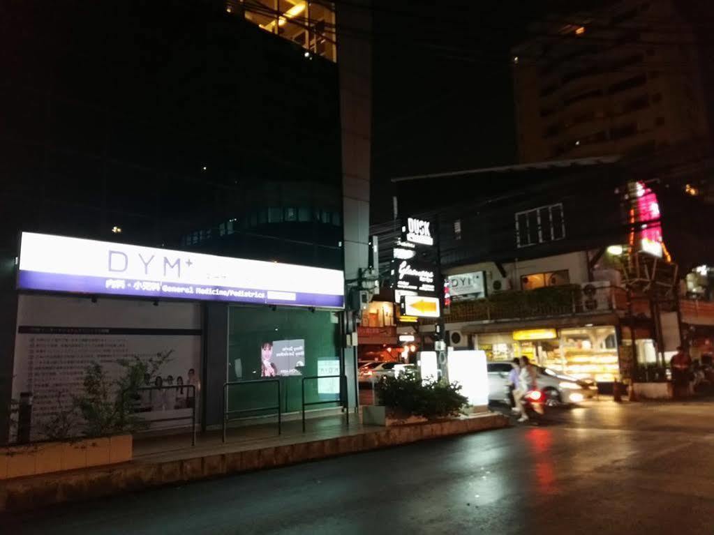 Snooze Hotel Thonglor Bangkok Exteriör bild