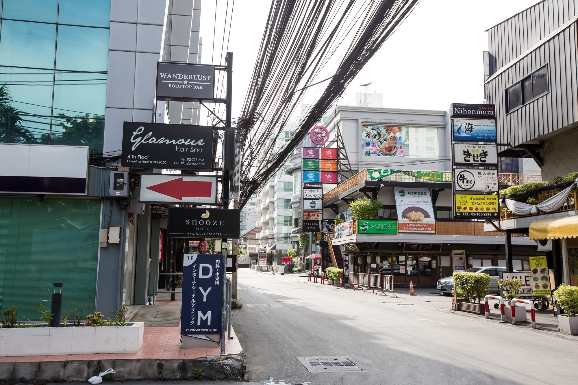 Snooze Hotel Thonglor Bangkok Exteriör bild