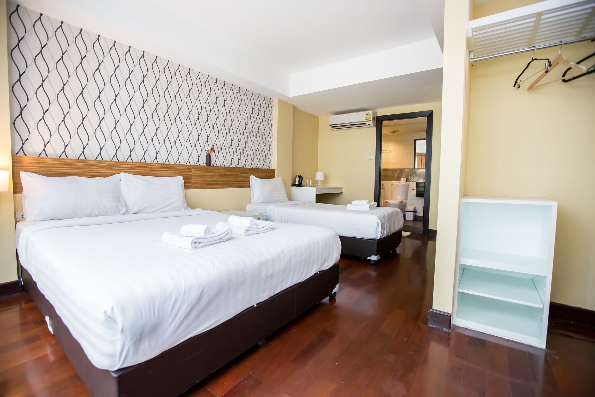 Snooze Hotel Thonglor Bangkok Exteriör bild